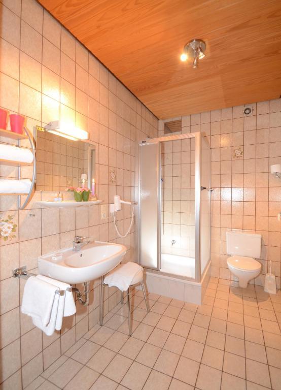 Gasthof Zur Post Hotel Und Parkplatz Vohenstrauss Quarto foto