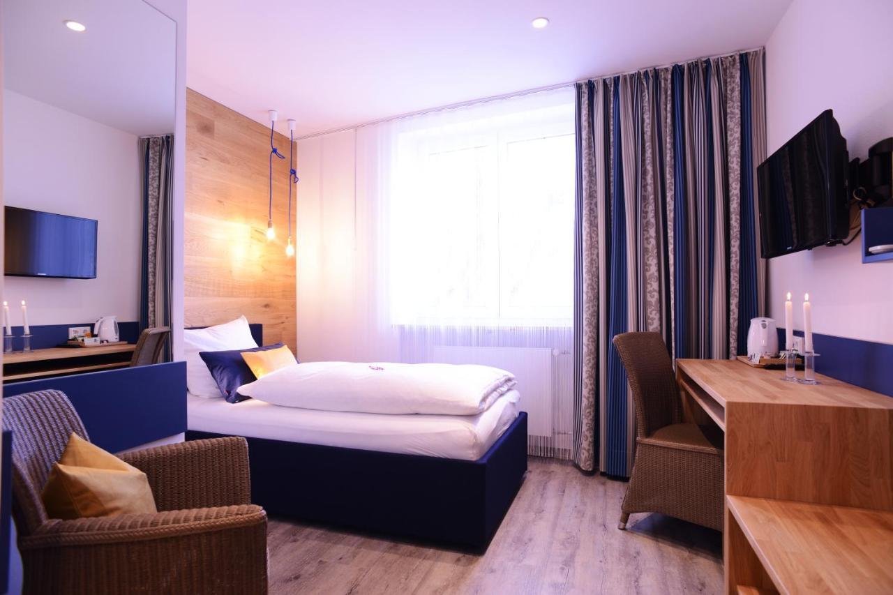 Gasthof Zur Post Hotel Und Parkplatz Vohenstrauss Exterior foto